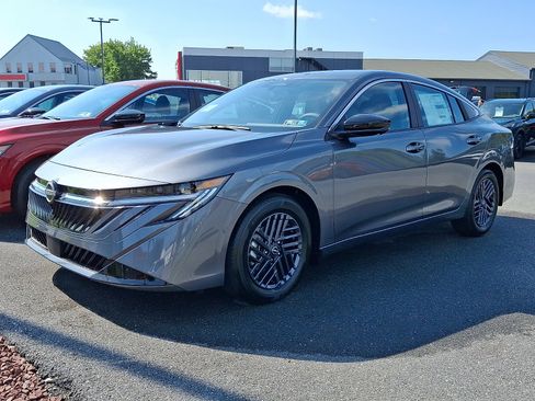 New 2027 Nissan Sentra SV w/ SV Convenience Package FWD image 3