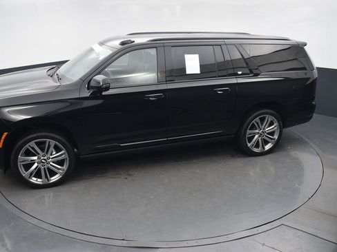 Certified 2026 Cadillac Escalade ESV Sport w/ Touring Package image 41