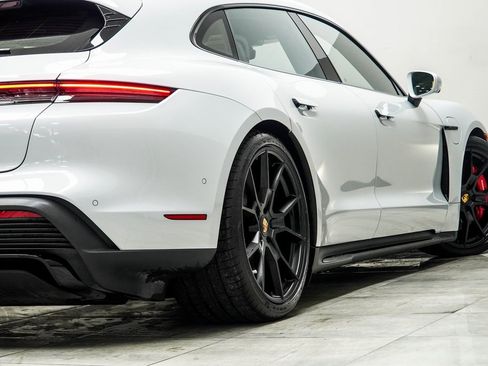 Used 2023 Porsche Taycan GTS w/ Premium Package image 19