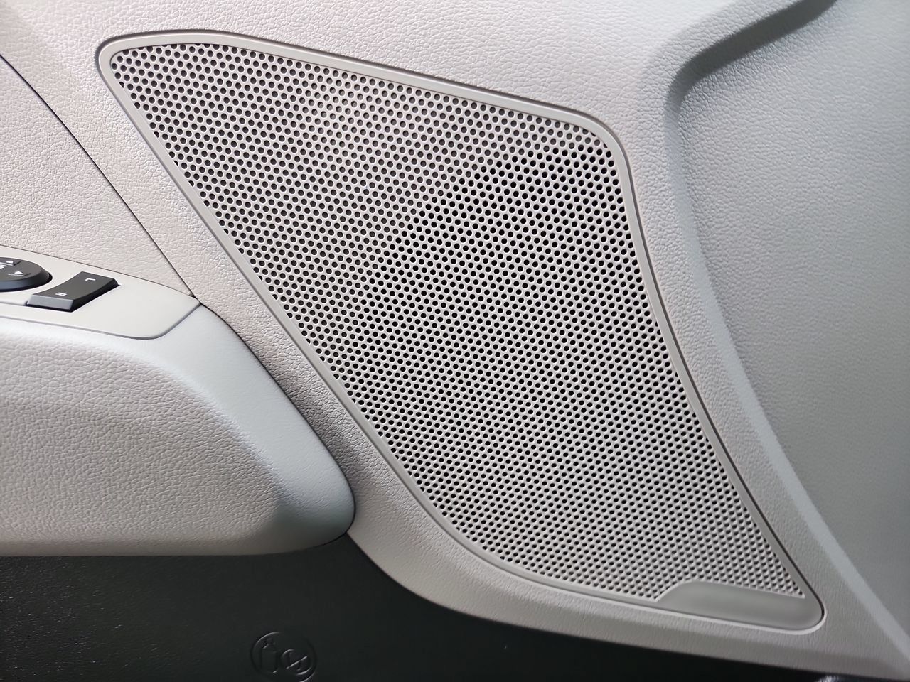Used 2019 Hyundai Elantra SE FWD image 18