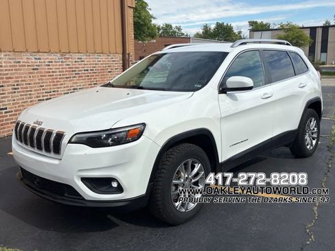 Used 2021 Jeep Cherokee Latitude Plus AWD/4WD image 1