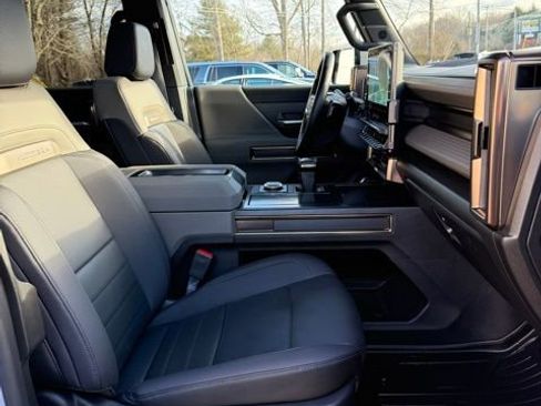 Used 2024 GMC Hummer EV 3X w/ Extreme Off-Road Package image 71