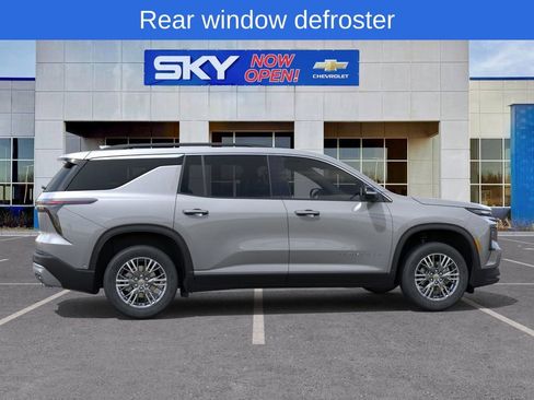 New 2026 Chevrolet Traverse LT image 5