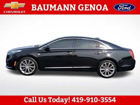 Used 2018 Cadillac XTS w/ Rear Seat Comfort Package FWD image 2