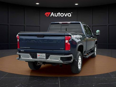 Used 2021 Chevrolet Silverado 2500 LTZ w/ LTZ Plus Package AWD/4WD image 5