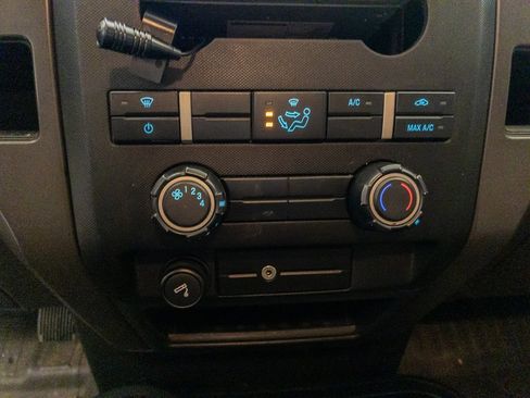 Used 2010 Ford F150 XL image 19