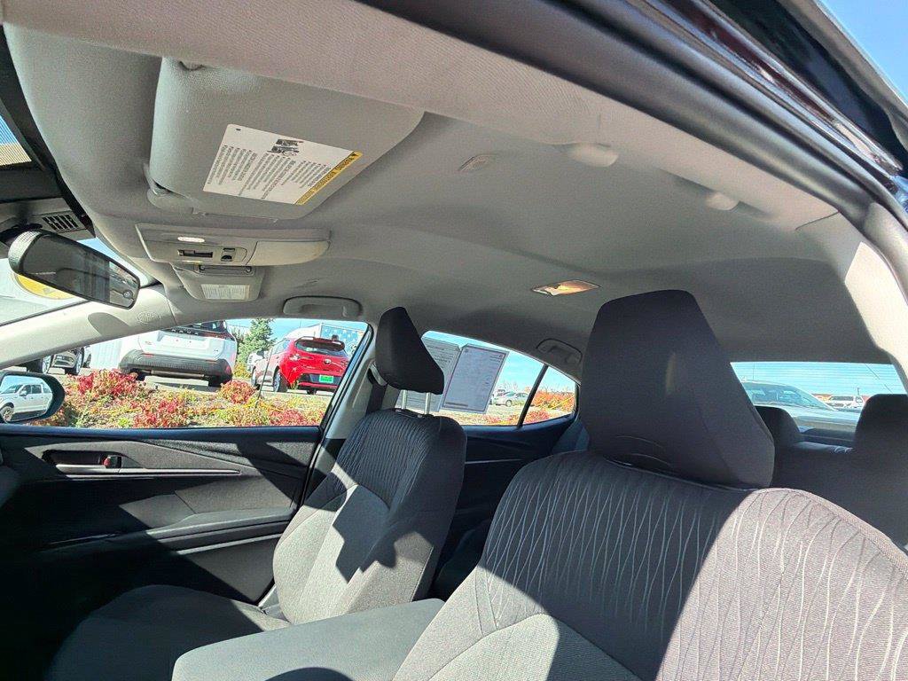 Used 2026 Toyota Camry LE FWD image 17