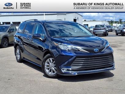 Used 2023 Toyota Sienna XLE