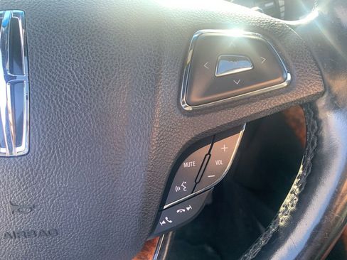 Used 2016 Lincoln MKX Reserve w/ Driver Assistance Package image 22