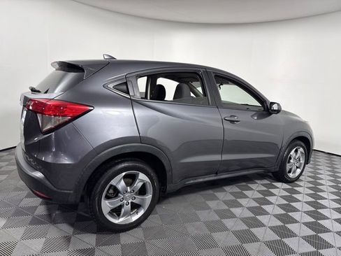 Used 2022 Honda HR-V LX image 7