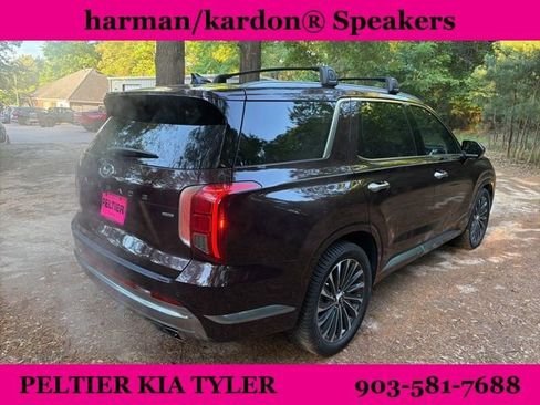Used 2023 Hyundai Palisade Calligraphy image 13