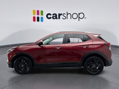 Used 2025 Buick Encore GX Sport Touring w/ Comfort Package image 2