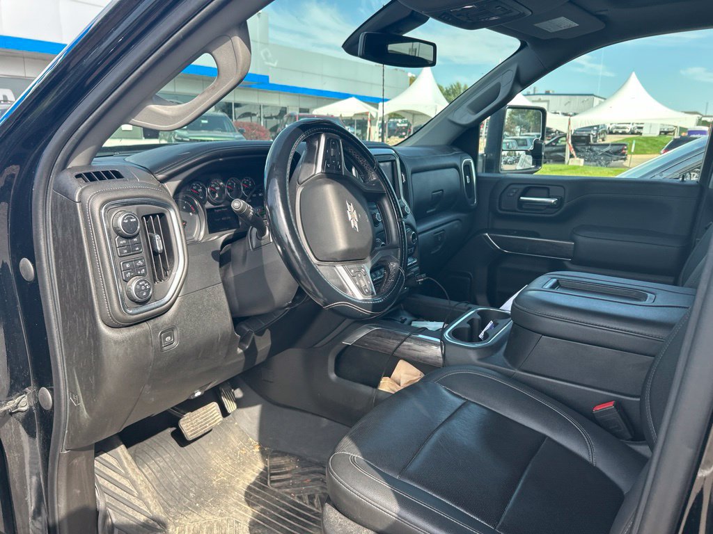 Used 2022 Chevrolet Silverado 2500 LTZ w/ LTZ Plus Package AWD/4WD image 7