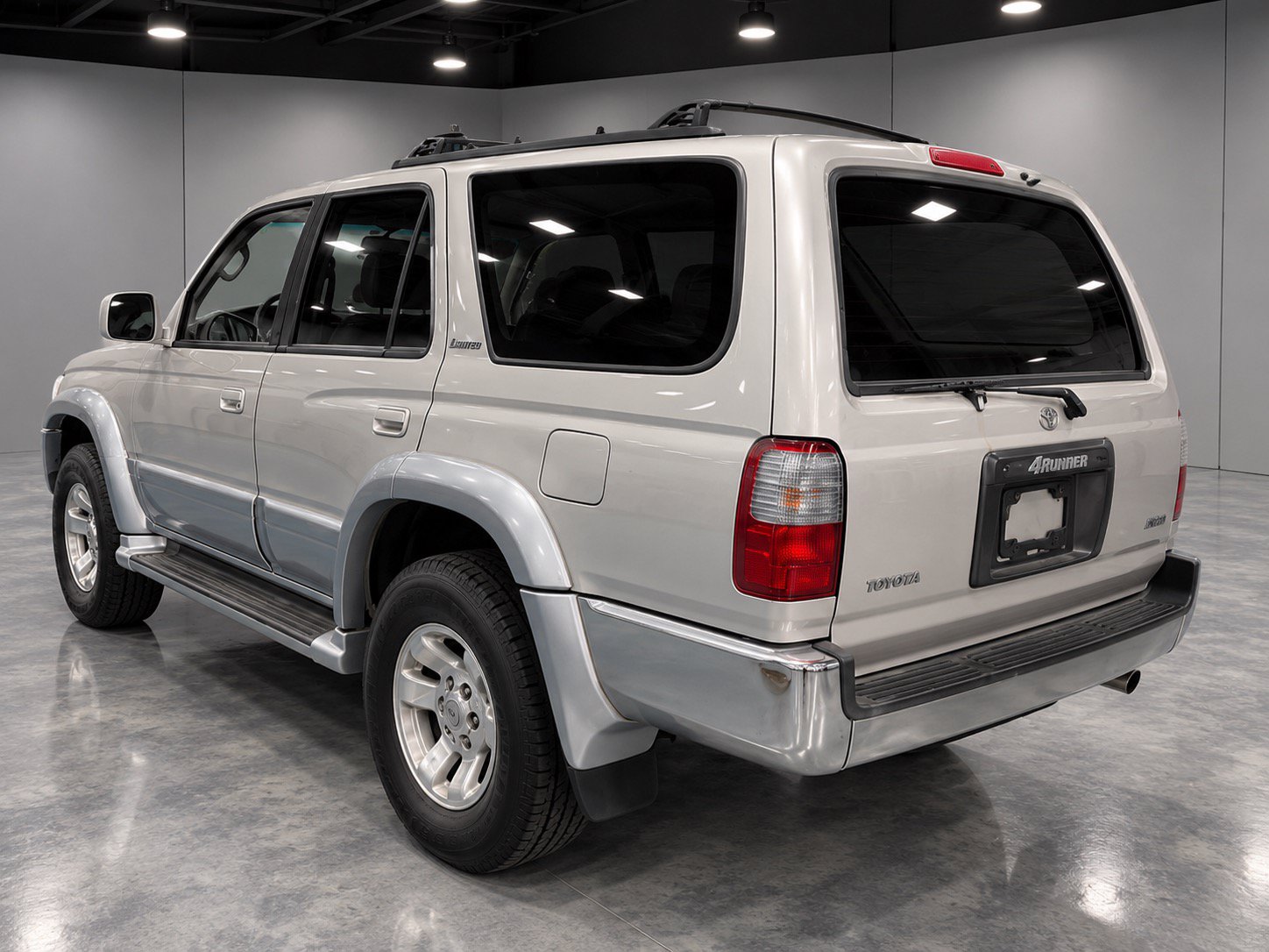 Used 1998 Toyota 4Runner Limited AWD/4WD image 4