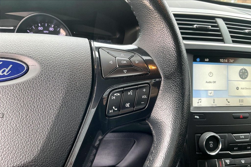Used 2018 Ford Explorer XLT w/ Equipment Group 202A AWD/4WD image 18