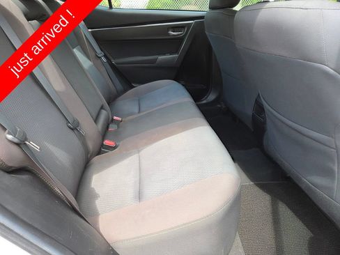 Used 2019 Toyota Corolla LE FWD image 17