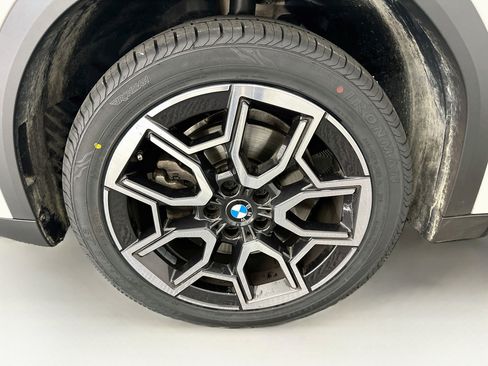 Used 2025 BMW X2 xDrive28i AWD/4WD image 36