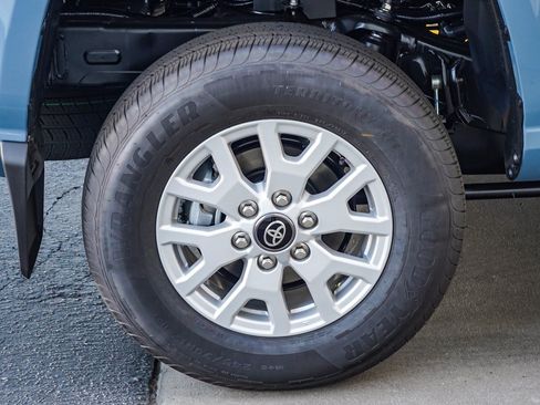 New 2026 Toyota Tacoma SR5 RWD image 12