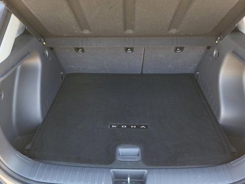 Certified 2025 Hyundai Kona SEL image 9