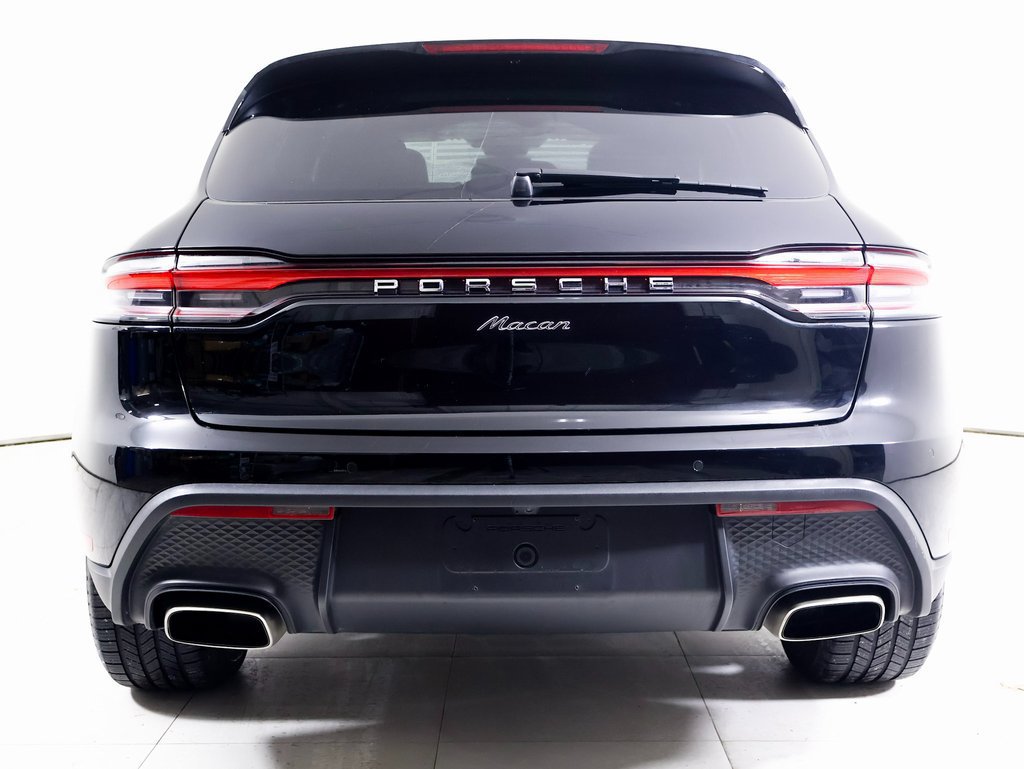 Certified 2025 Porsche Macan AWD/4WD image 29