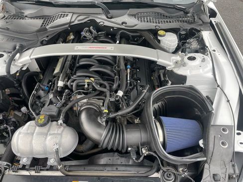 Used 2018 Ford Mustang Shelby GT350 w/ Electronics Package RWD image 42