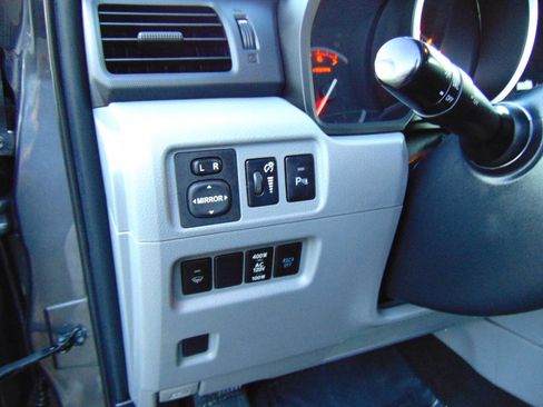 Used 2012 Toyota 4Runner SR5 image 24