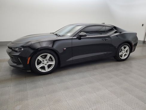 Used 2017 Chevrolet Camaro LT RWD image 2