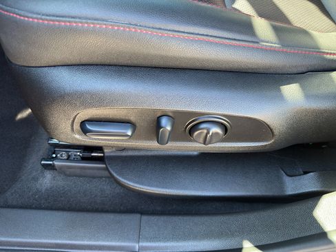 Certified 2023 Chevrolet Blazer RS w/ Enhanced Convenience Package image 16