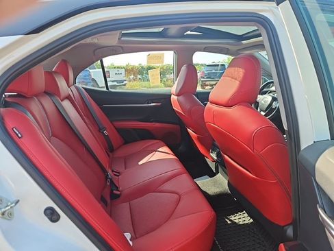Used 2020 Toyota Camry XSE FWD image 5
