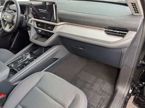 New 2026 Ford Explorer Active image 29