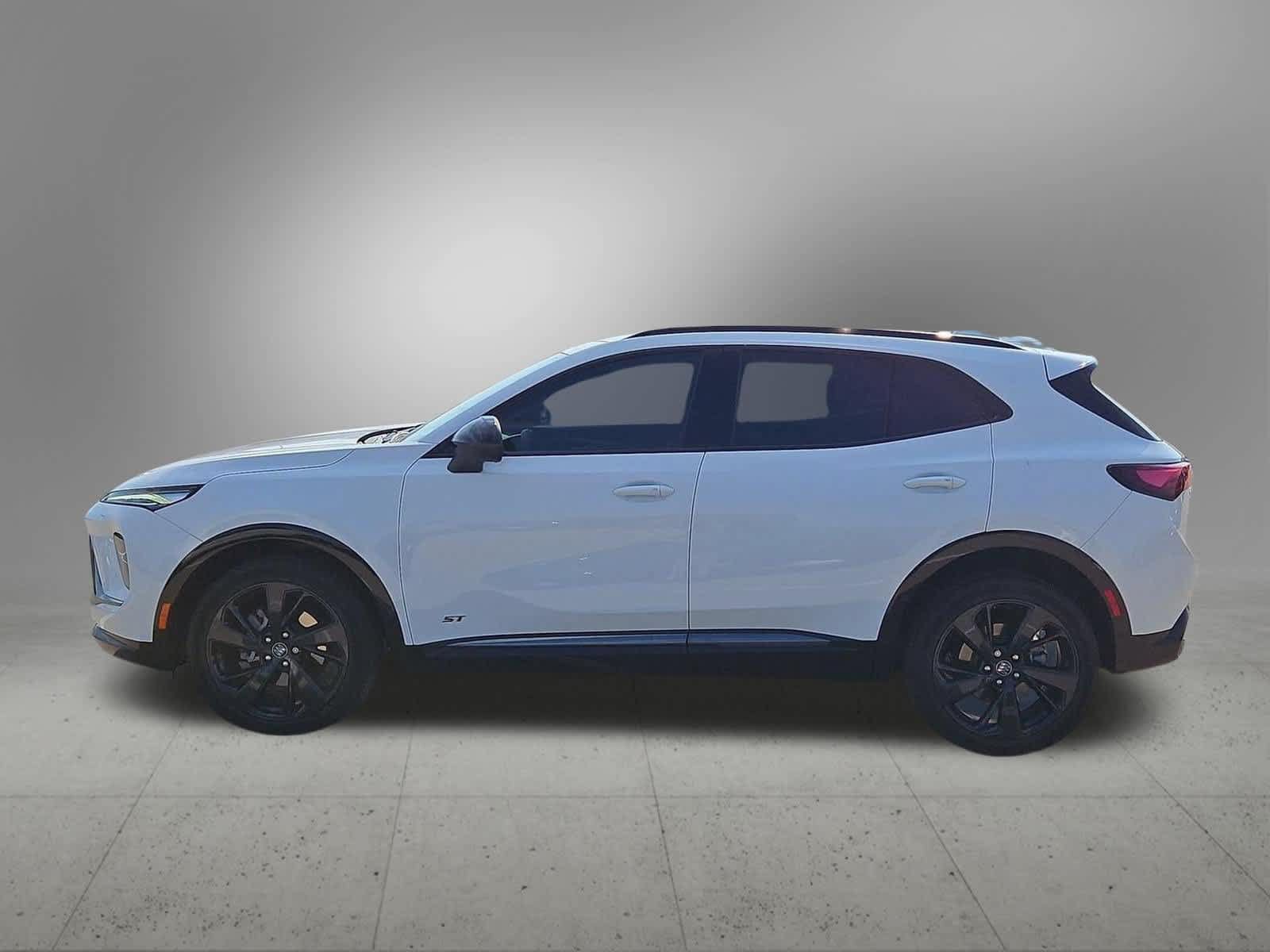 Used 2024 Buick Envision Sport Touring AWD/4WD image 3
