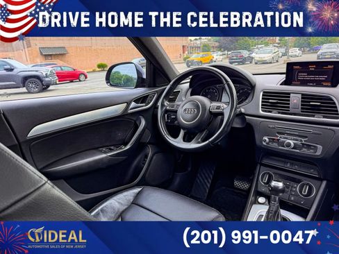 Used 2018 Audi Q3 2.0T Premium w/ Convenience Package AWD/4WD image 24