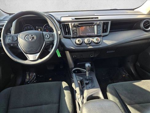 Used 2018 Toyota RAV4 LE image 16