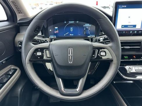 Used 2023 Lincoln Corsair AWD w/ Equipment Group 101A image 11