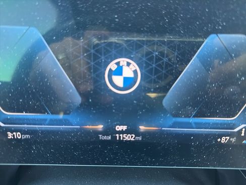 Used 2025 BMW X1 xDrive28i w/ Technology Package image 8