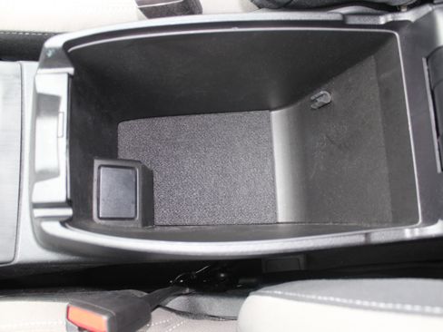 Used 2022 Ford Escape SE image 33