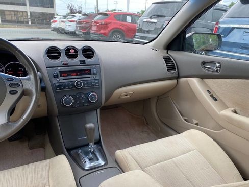 Used 2012 Nissan Altima 2.5 S w/ 20th Anniversary Pkg FWD image 18