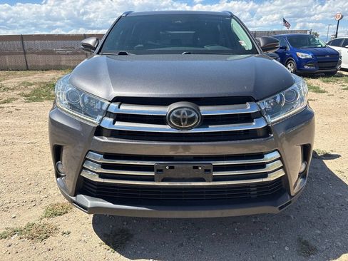 Used 2018 Toyota Highlander Limited AWD/4WD image 8