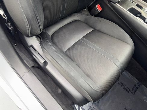 Used 2018 Honda Accord EX image 46