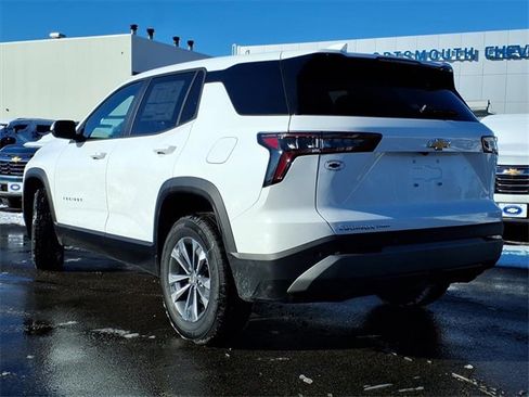 New 2026 Chevrolet Equinox LT w/ LPO, Floor Liner Package image 4