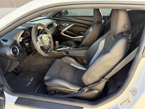 Used 2019 Chevrolet Camaro SS image 19