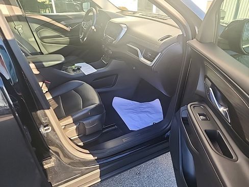 Used 2020 GMC Terrain SLT image 12