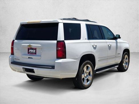 Used 2017 Chevrolet Tahoe LT w/ Luxury Package RWD image 5