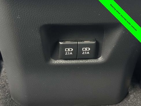 Used 2020 Toyota RAV4 XLE AWD/4WD image 24
