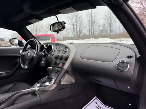 Used 2007 Pontiac Solstice GXP w/ Premium Package image 17