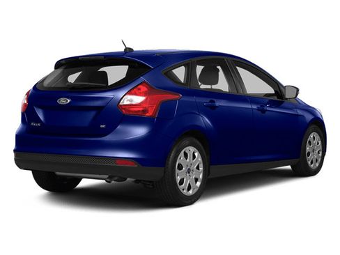 Used 2014 Ford Focus Titanium FWD image 3