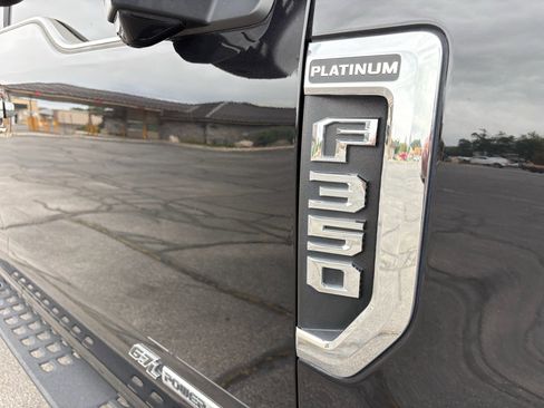 Used 2022 Ford F350 Platinum w/ Tremor Off-Road Package AWD/4WD image 4