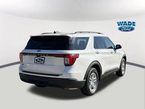 New 2026 Ford Explorer Active image 5
