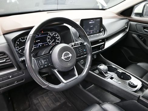 Used 2023 Nissan Rogue SV w/ SV Premium Package image 15