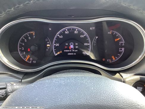Used 2020 Jeep Grand Cherokee Limited RWD image 9